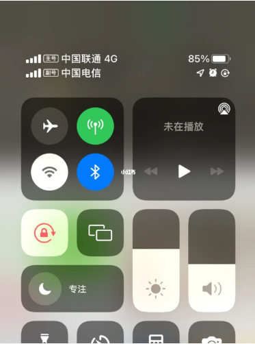 洛浦苹果手机维修分享iPhone双卡信号解决办法 